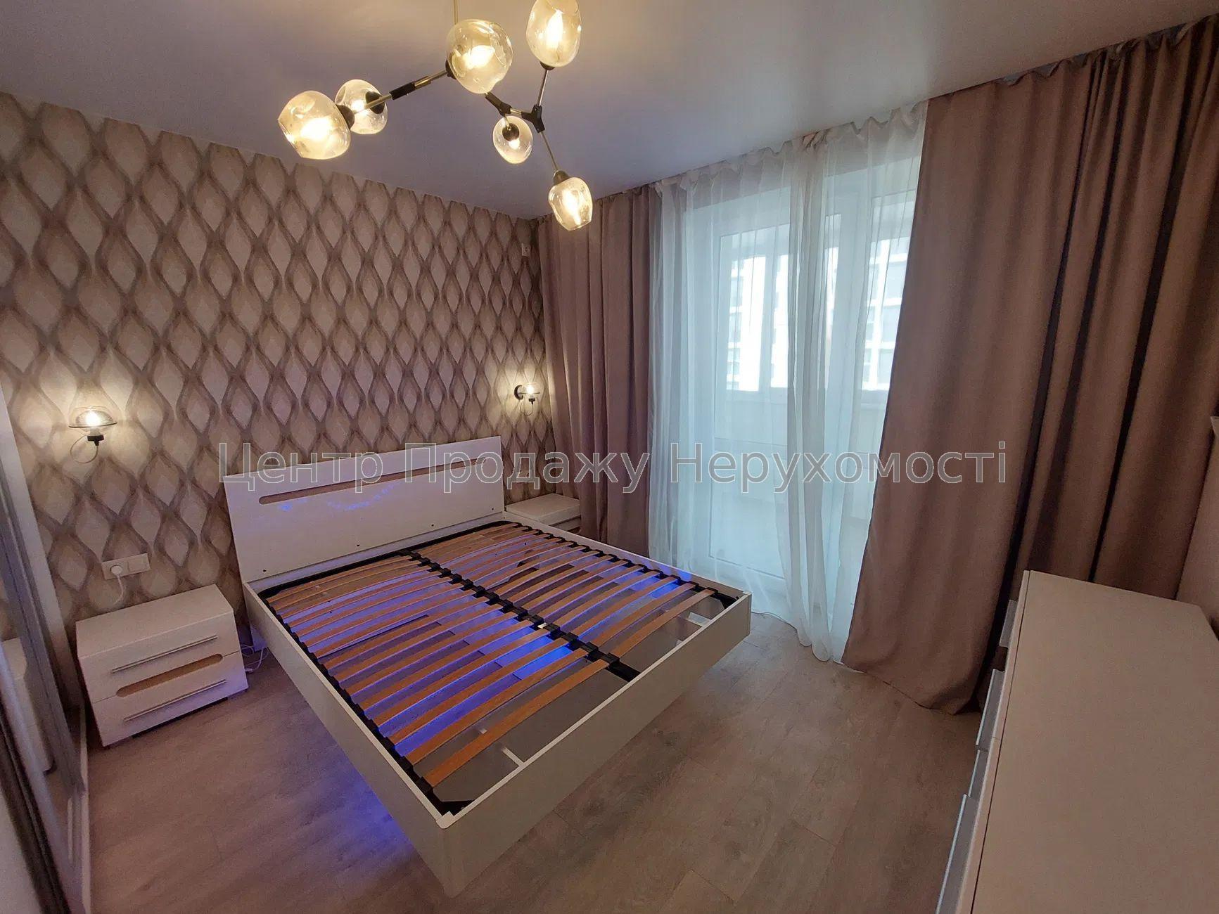 Фото Продається 1-к. кв. в ЖК 