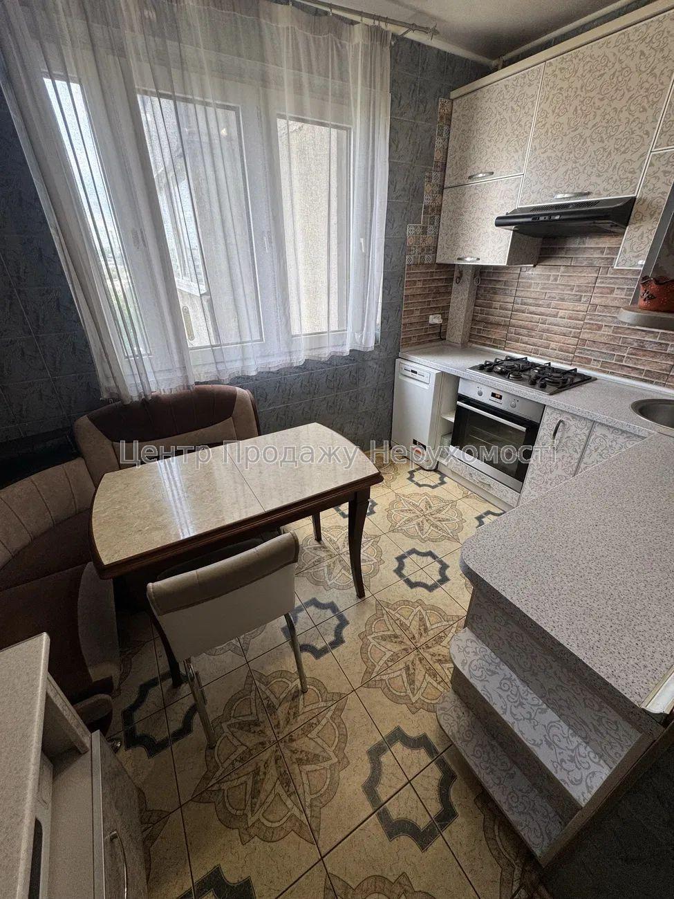 Фото Продається 3-кімнатна квартира у Харкові. Салтівка5