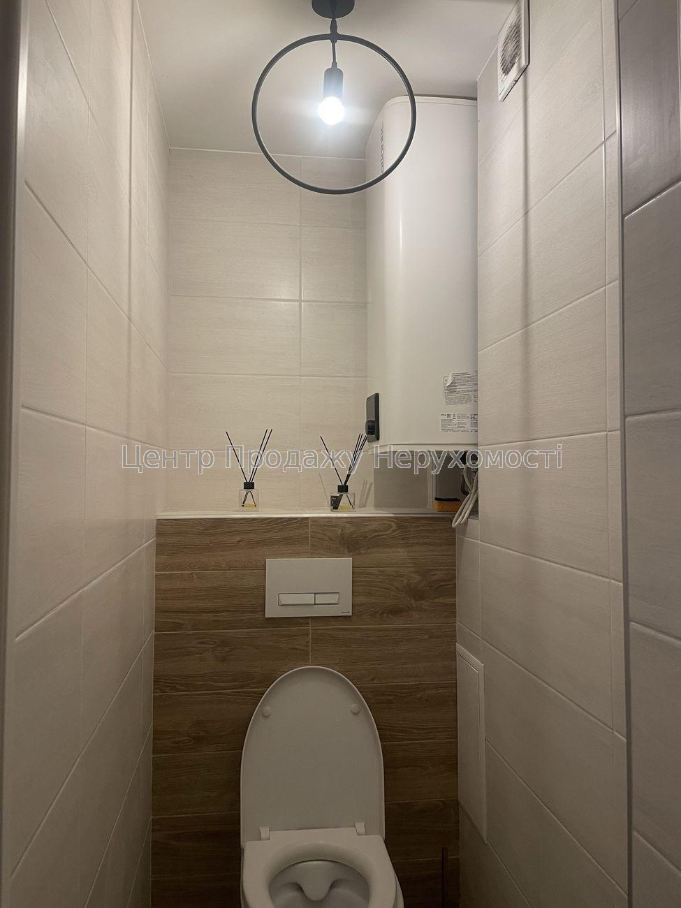 Фото Продам 3к. КПІ (м. Політехнічний інститут) Шевченківський р-н. Центр18