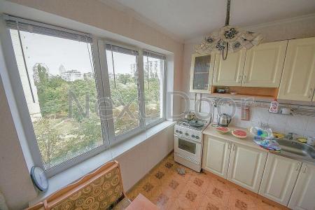 Продам 3-кімнатну квартиру