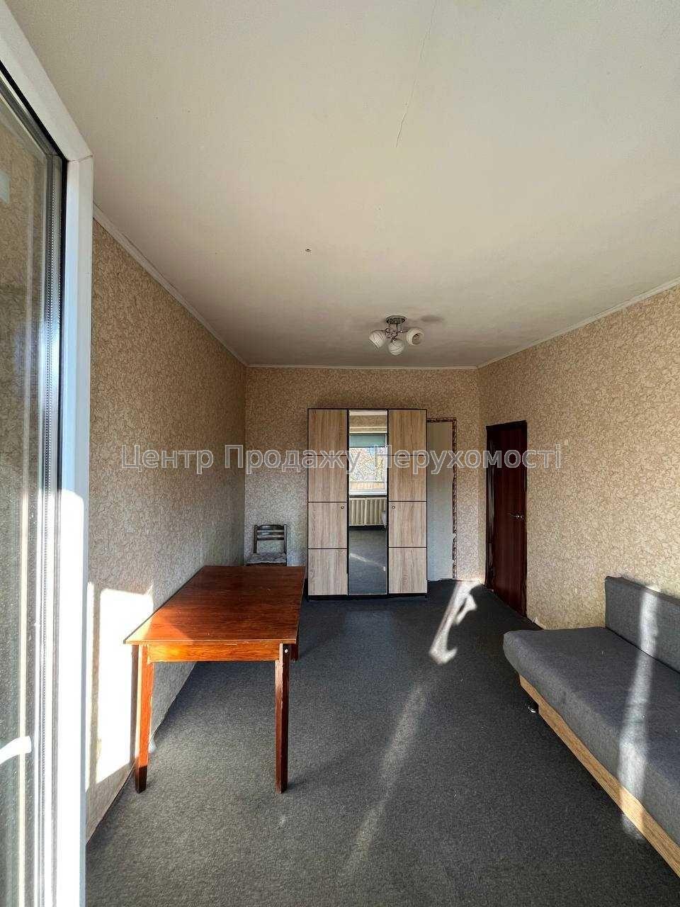 Фото Продаж 2к квартири у Києві ІВ1