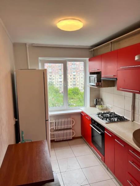 Продам 3-кімнатну квартиру