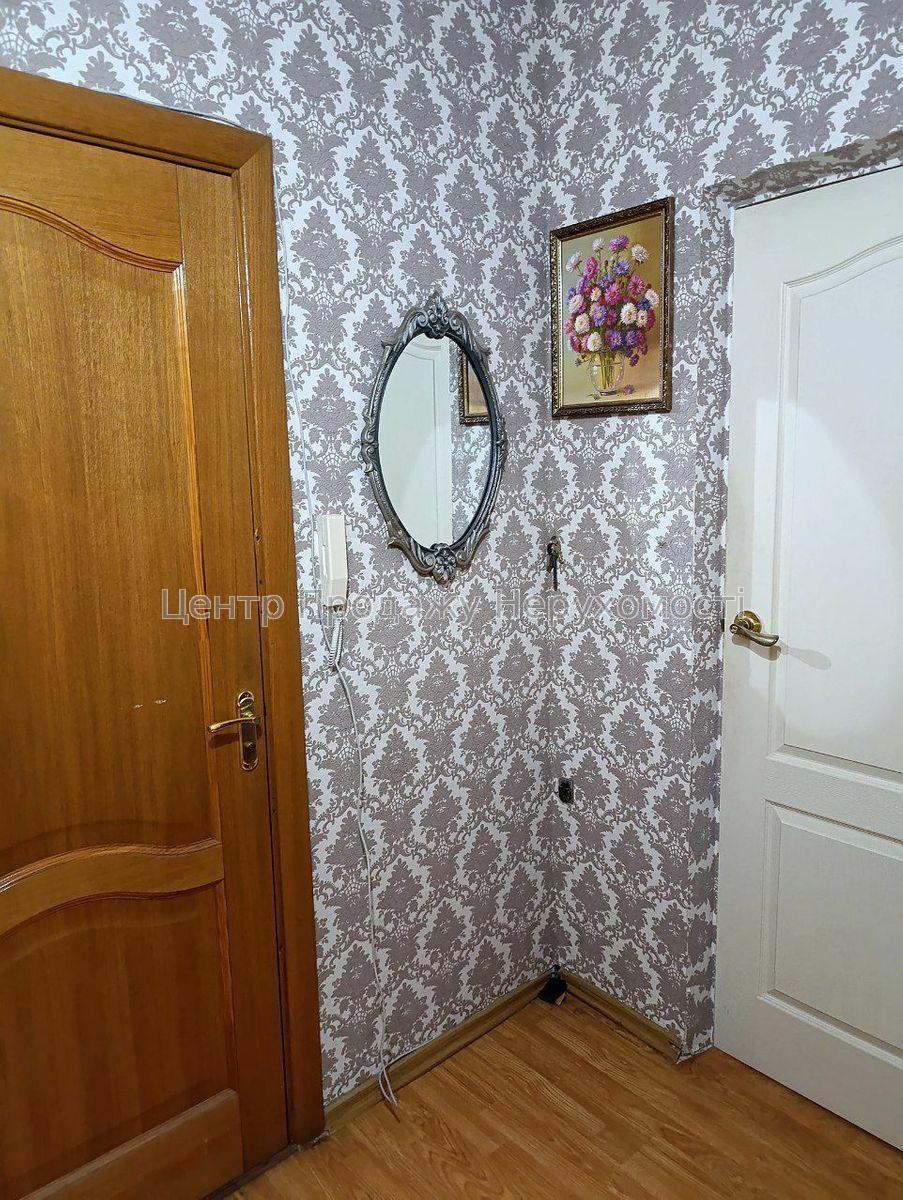 Фото Продам 1-кімнатну квартиру в гарній локації на Кікабідзе ІВ15