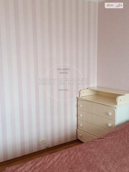 Продам 3-кімнатну квартиру