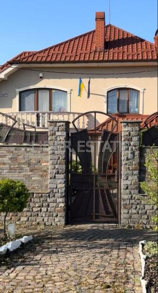 Продам 2-поверховий будинок