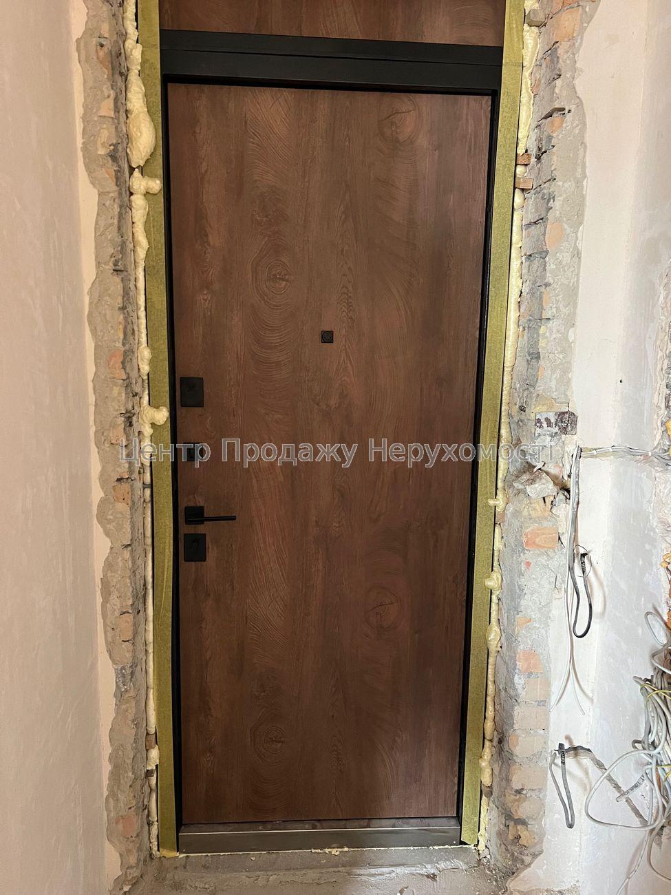 Фото Продаж квартири 3 кімн. 13/15 пов. 140 м², Київ4