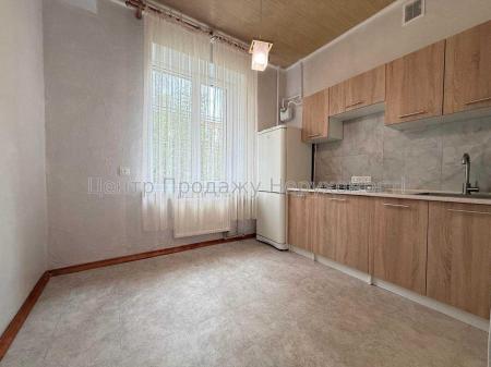 Продам 2-кімнатну квартиру