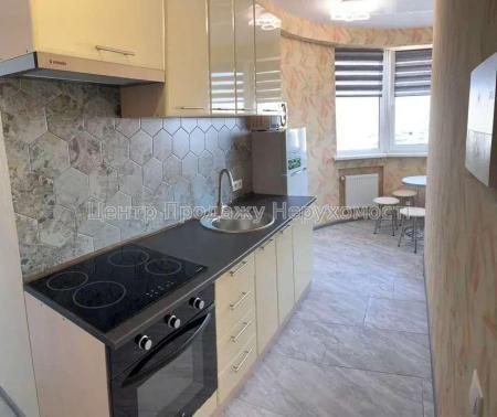 Продам 2-кімнатну квартиру в новобудові