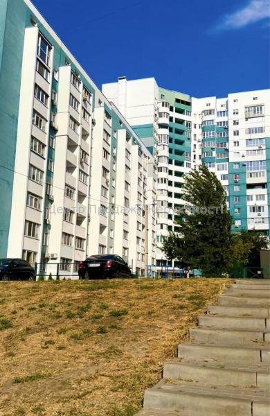 Продам офісне приміщення