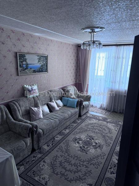 Продам 3-кімнатну квартиру