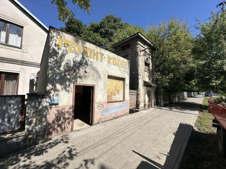 Продам торгівельне приміщення