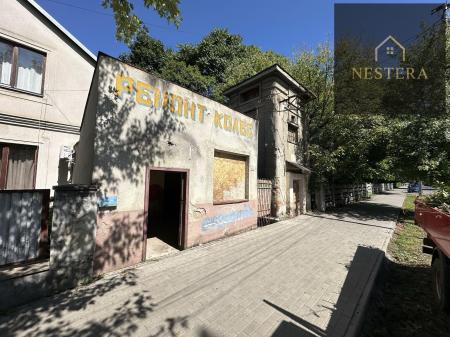 Продам торгівельне приміщення