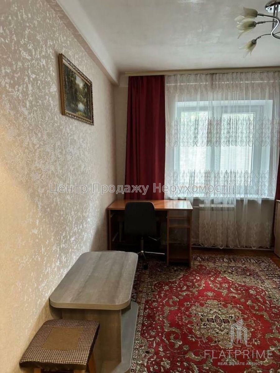 Фото Продам 3-кімнатну квартиру на Миколи Руденка, 226