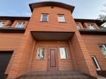 Продам 2-поверховий будинок, 389.10 м², без ремонту