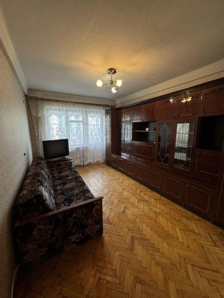 Продам 2-кімнатну квартиру