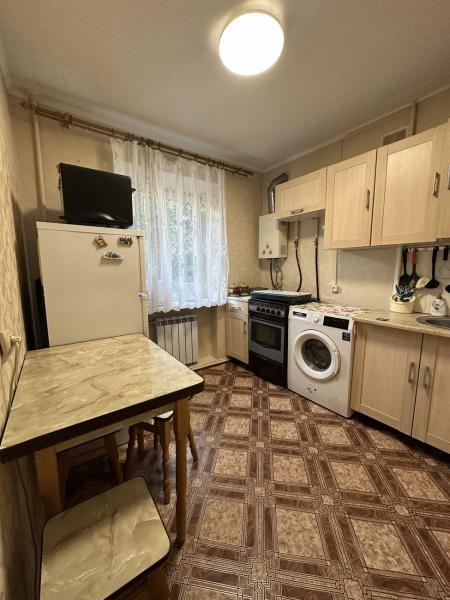Продам 2-кімнатну квартиру