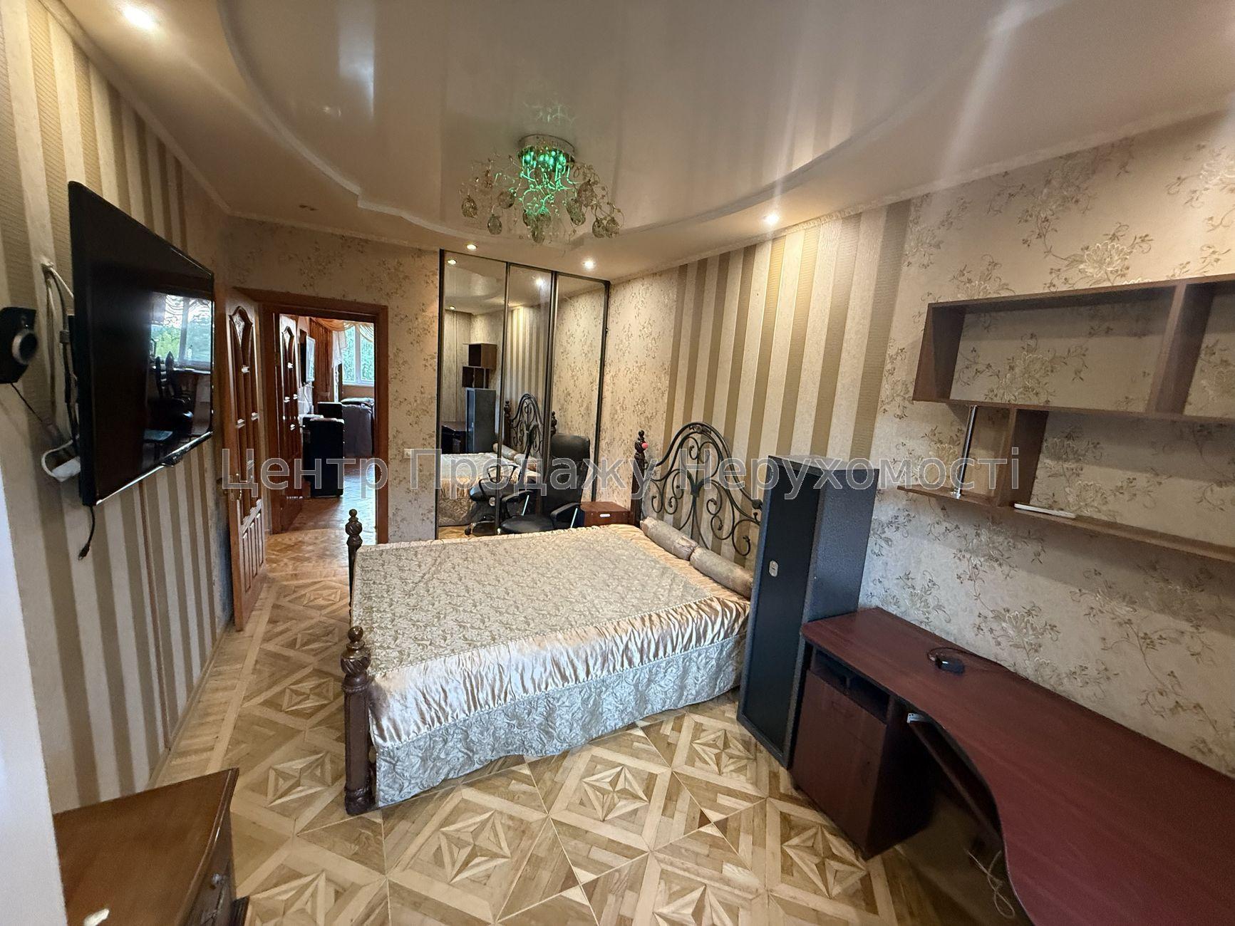 Фото Продаж 3 кімнатной квартири, Олексіївка, метро Перемоги, G82