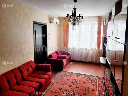 Продам 4-комнатную квартиру