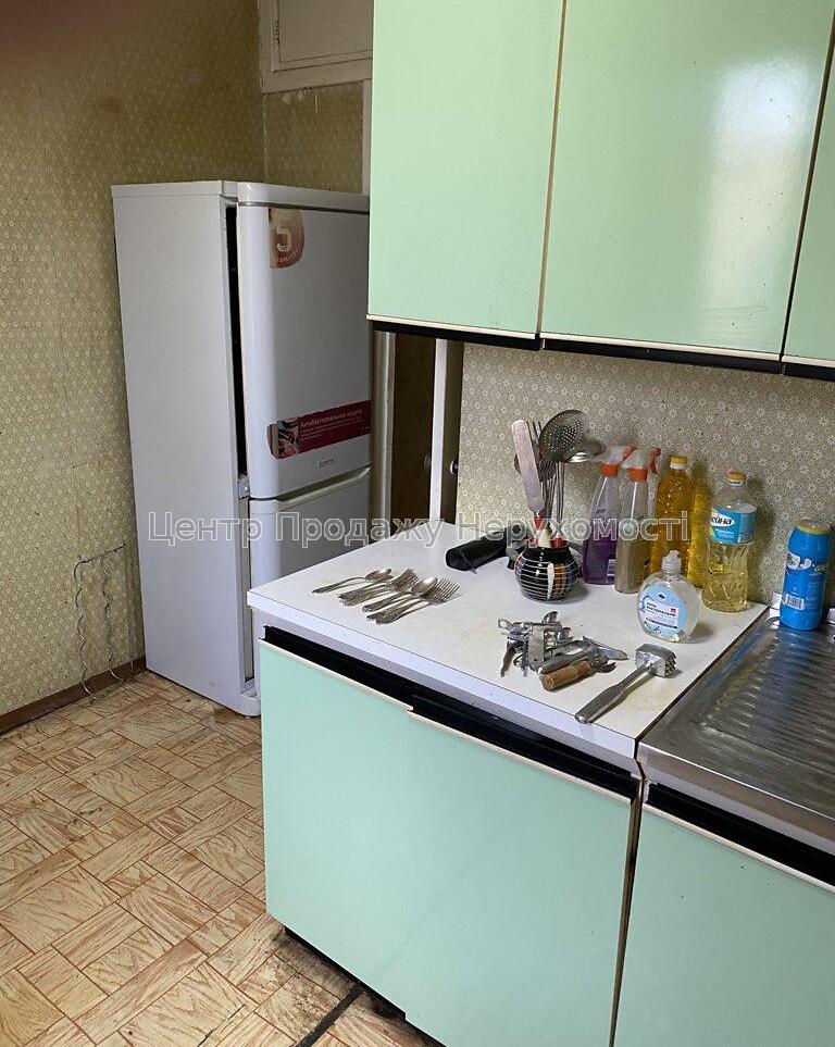 Фото Продається 3-кімнатна квартира в Києві ІВ4