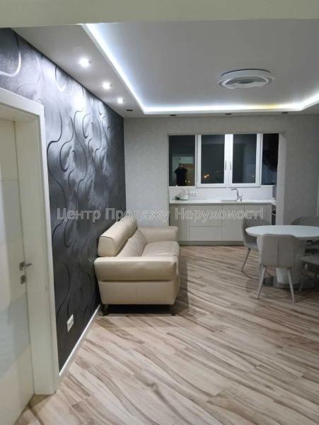 Продам 3-кімнатну квартиру