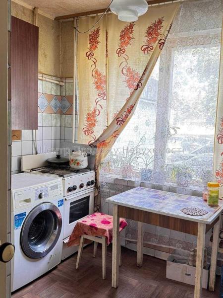 Продам 3-кімнатну квартиру