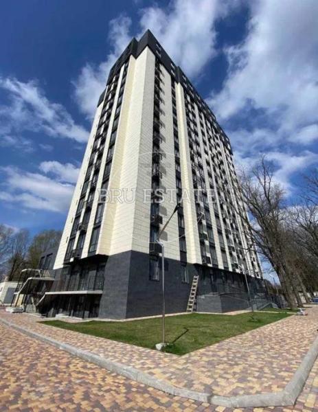 Продам 3-кімнатну квартиру, ЖК Plaza Kvartal