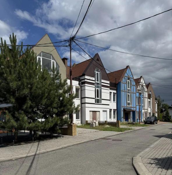 Продаж таунхауса