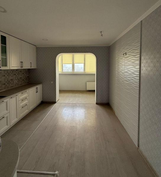 Продам 3-комнатную квартиру в новостройке, ЖК «Кристер Град»