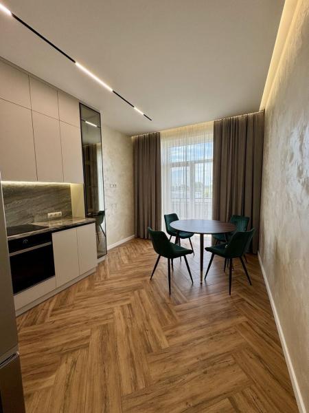 Продам 2-кімнатну квартиру в новобудові