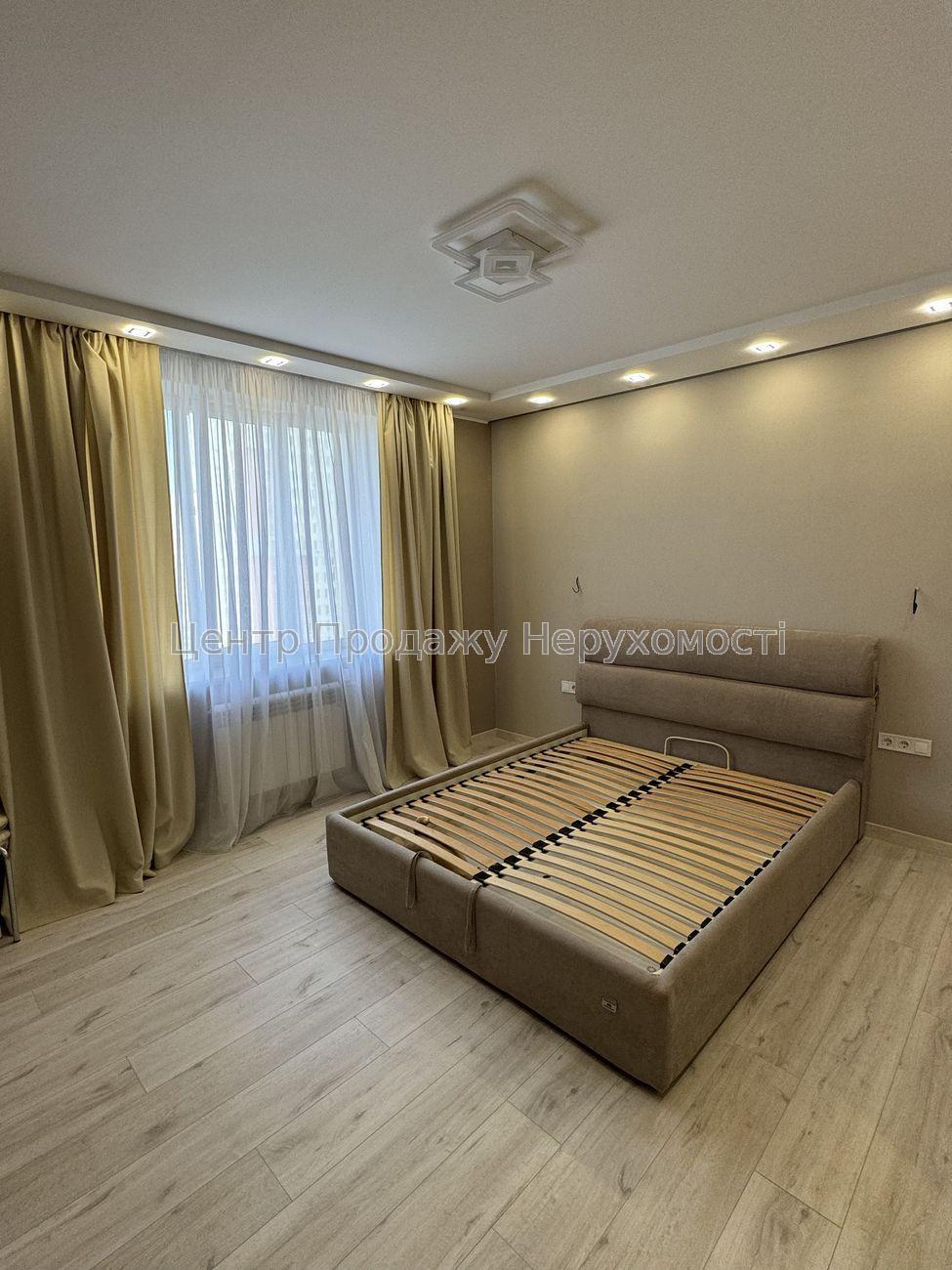 Фото Продаж 2-кімнатної квартири в ЖК 