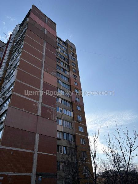 Продам 2-комнатную квартиру