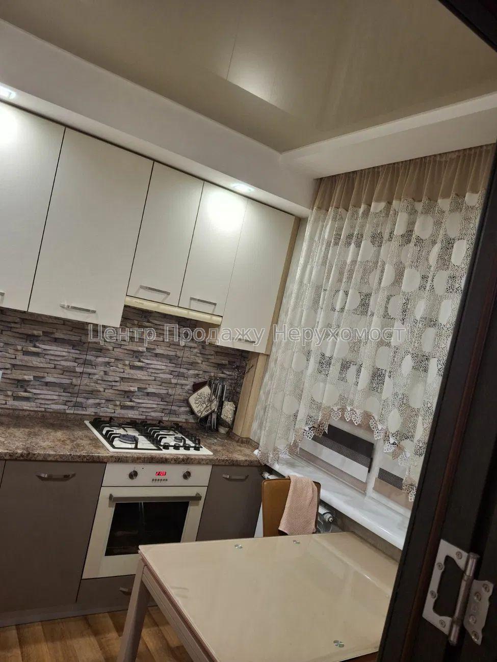 Фото Продаж 3к квартири в Харкові. Салтівка10