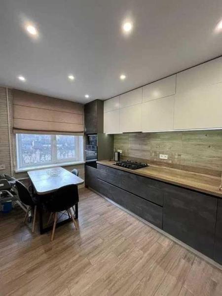 Продам 3-кімнатну квартиру