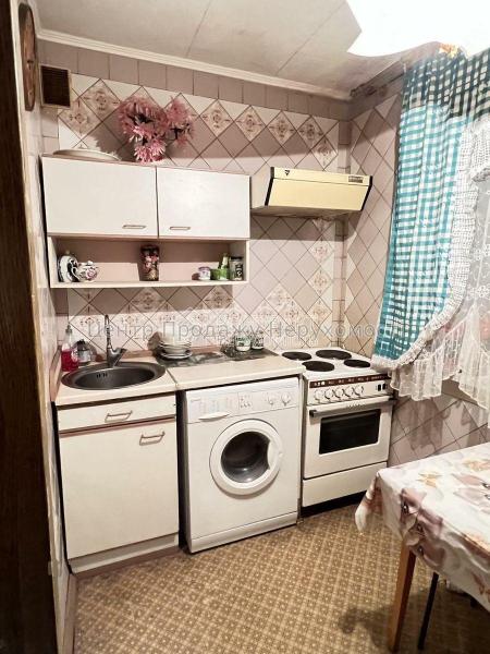 Продам 2-кімнатну квартиру