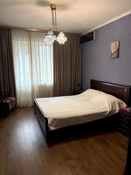 Продам 3-кімнатну квартиру
