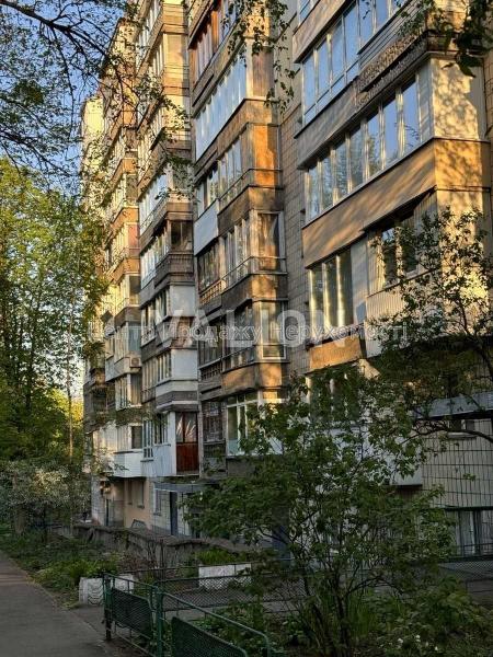 Продам 2-кімнатну квартиру