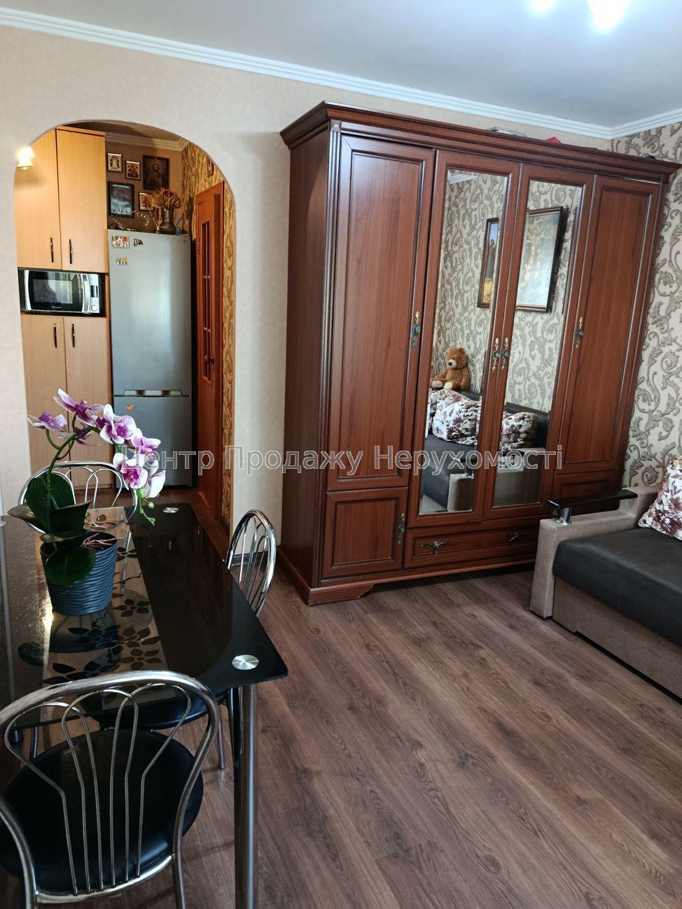 Фото Продаж кімнати4