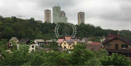 Продам участок под застройку частного дома