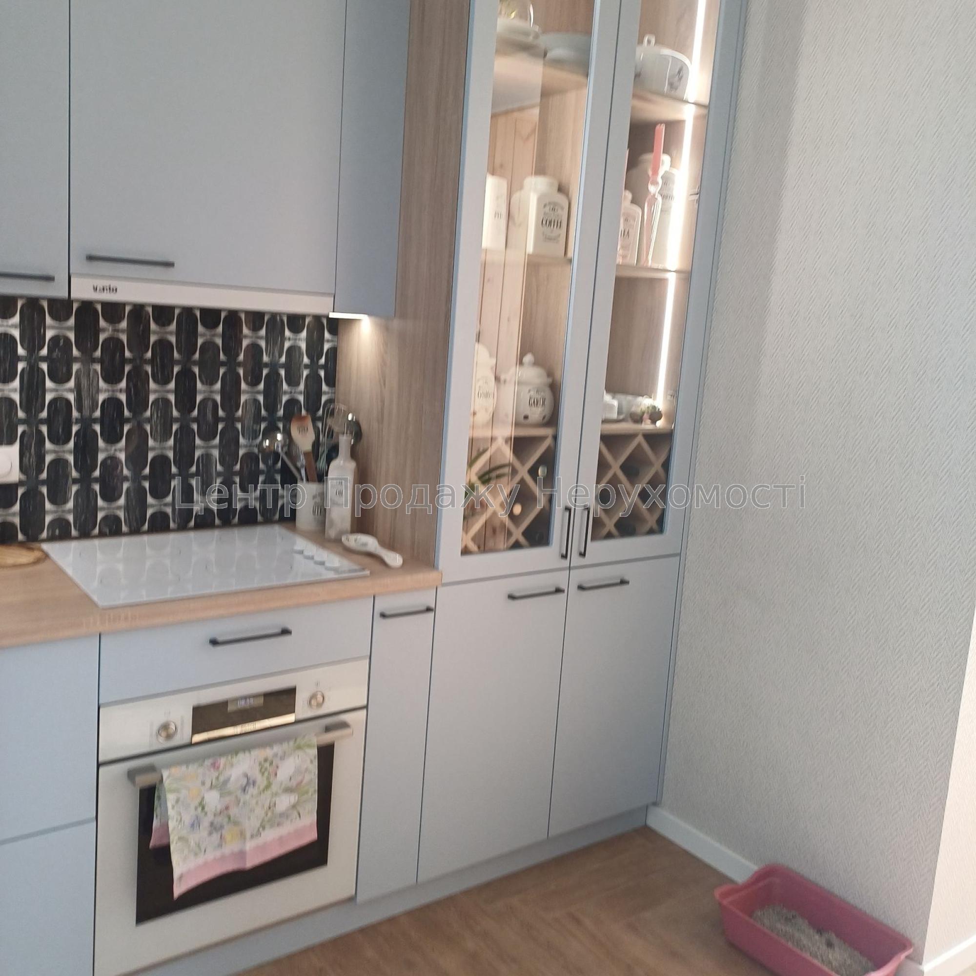 Фото R8  Продам шикарну 2к. квартиру в ЖК 