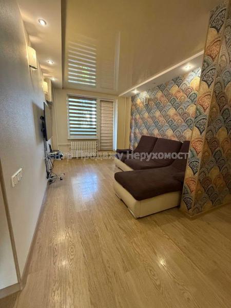 Продам 3-кімнатну квартиру