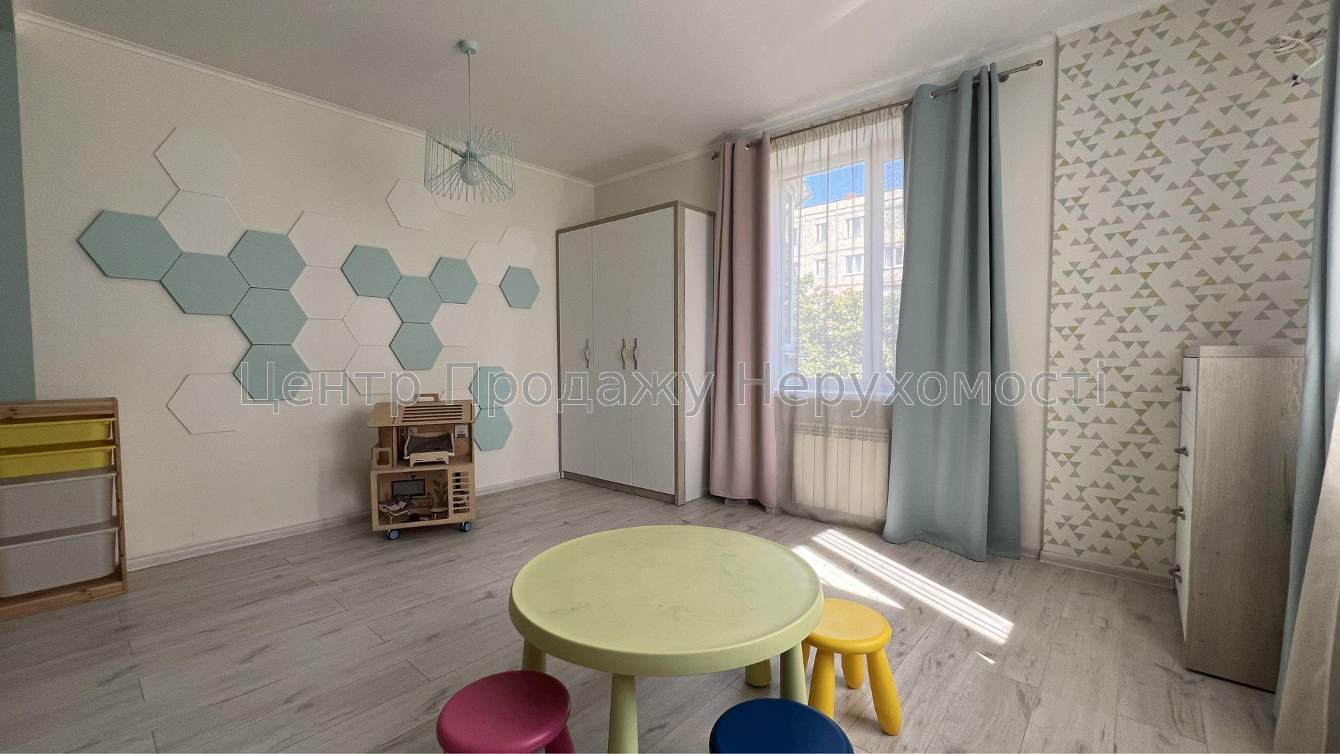 Фото Продаж 3-кімнатної квартири в Києві14
