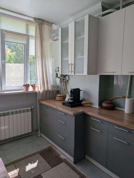 Продам 2-кімнатну квартиру