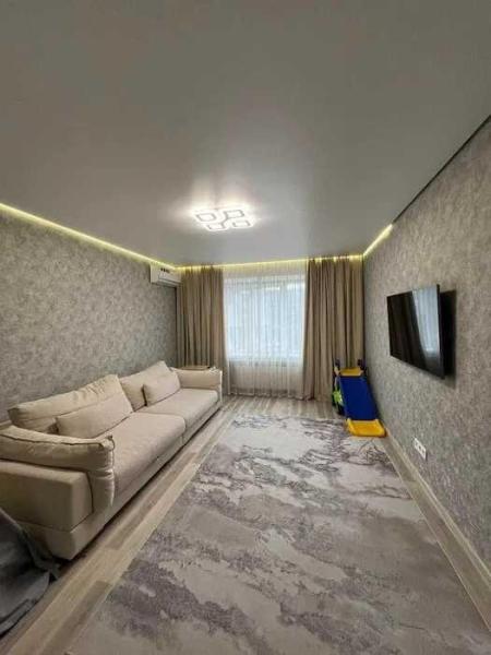 Продам 3-кімнатну квартиру