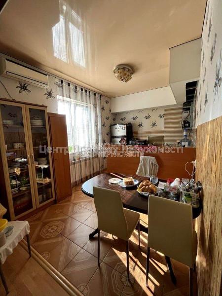 Продам 2-этажный дом