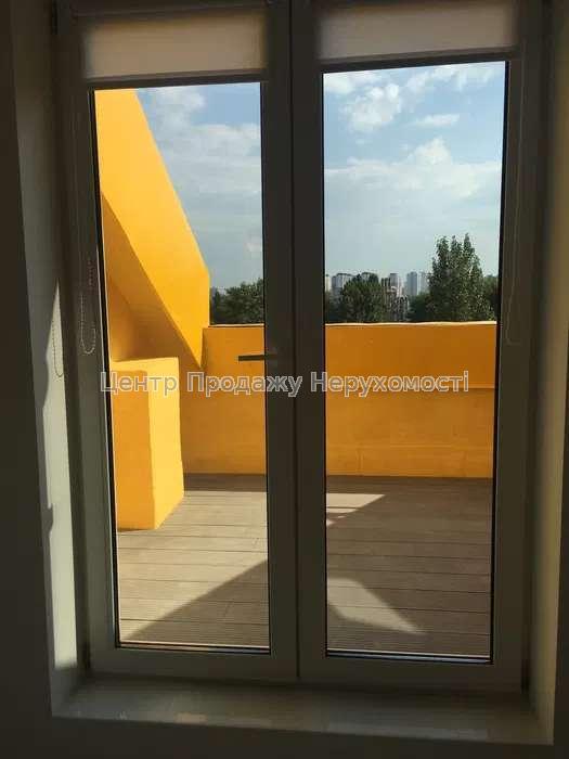 Фото Продається мансардна квартира 76 м.кв, Комфорт Таун10