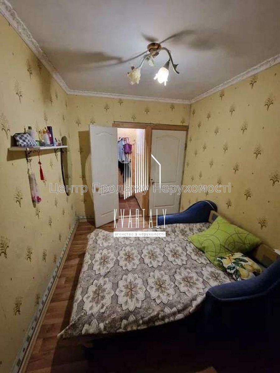 Фото Продам 2-кімнатну квартиру на Якуба Коласа4