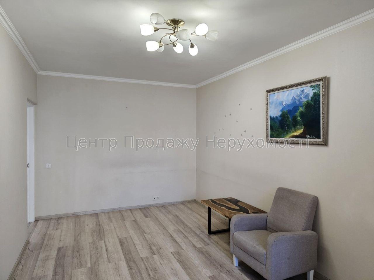 Фото Продаж 3-кімнатної квартири в Києві6