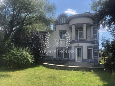 Продам 2-поверховий будинок