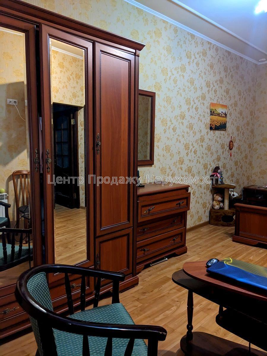 Фото Продам 3к квартиру, сталінка, вул Гіршмана4