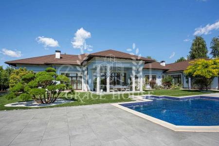 Продам 2-поверховий будинок